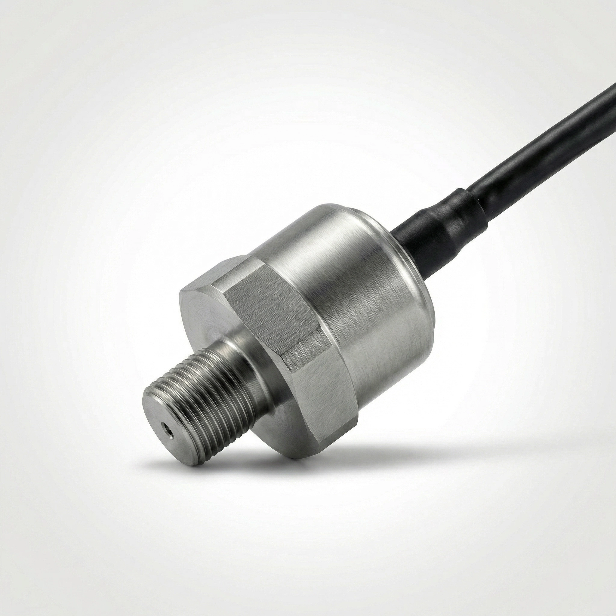 Titan-Moto-Pressure-Transmitter-45-deg-2000x2000px